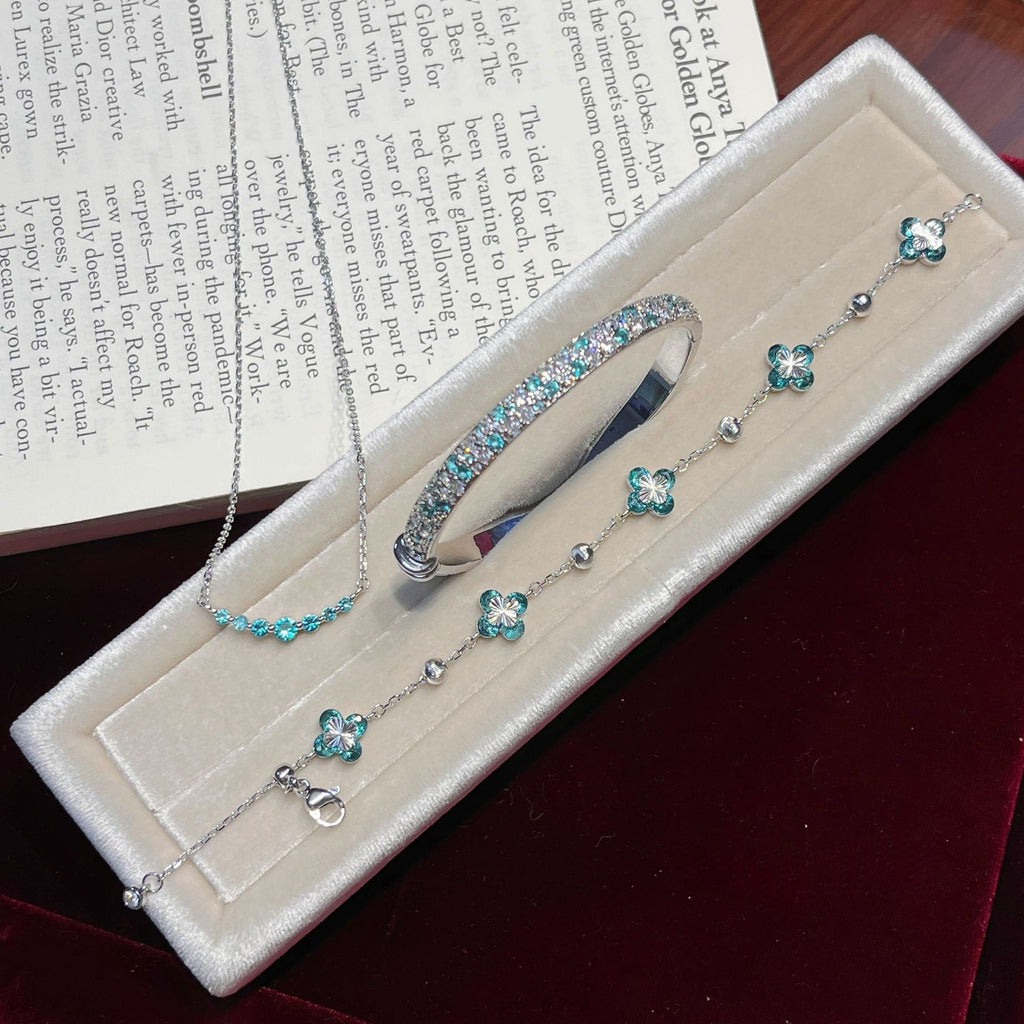 Turquoise Blue Four-Leaf Clover Jewelry Set