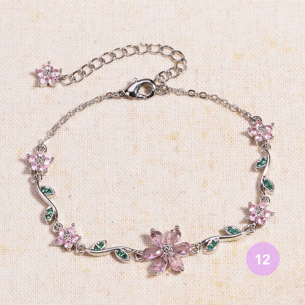 Dainty Flower Bracelet