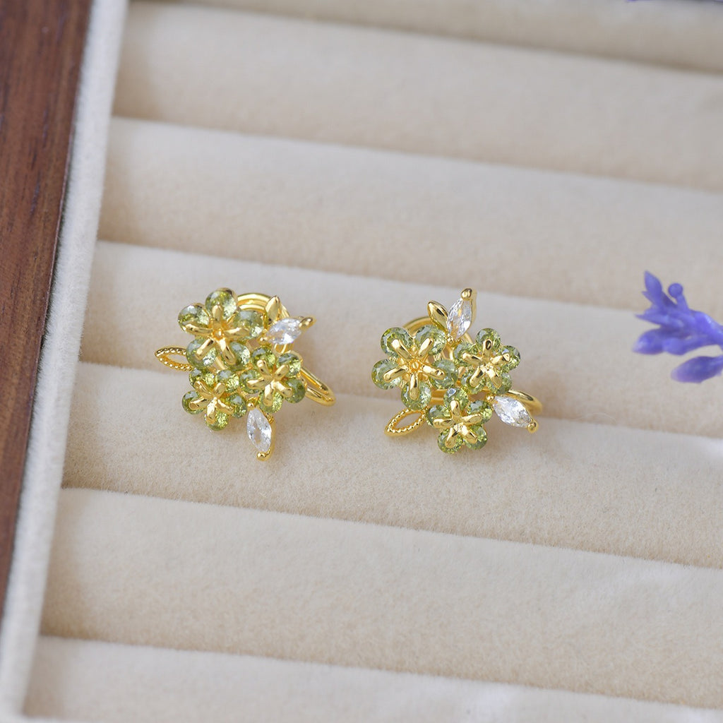 Dainty Flower Stud Earring