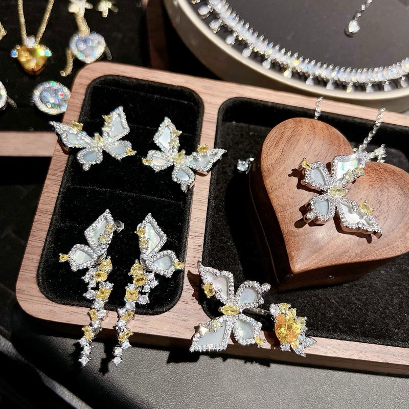 Golden Butterfly Fine Jewelry Collection