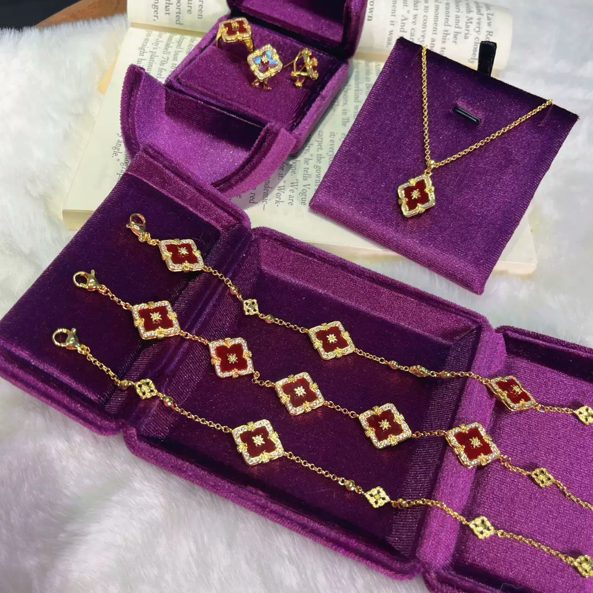 Red Onyx Four-Leaf Clover Jewelry Set