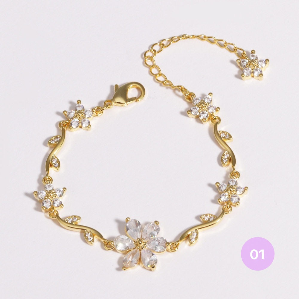 Dainty Flower Bracelet
