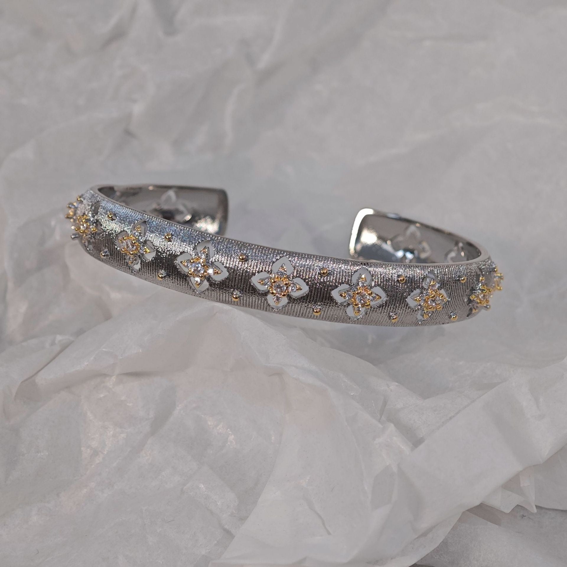 Four Leaves Clover Bangle